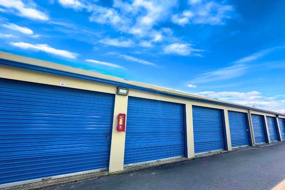 Drive-up self-storage gate NC 28532 Havelock